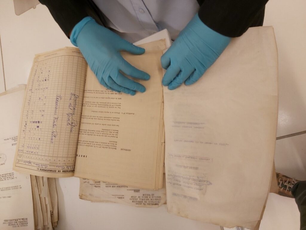 Archivo Histórico de Puerto Cristal: Etapa III, digitalización y Catalogación