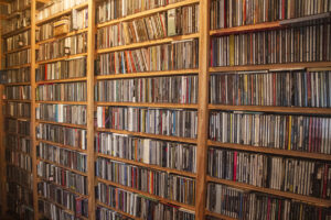 Patrimonio musical contemporáneo uruguayo. El  archivo de Graciela Paraskevaídis y Coriún Aharonián como fuente de investigación y  memoria. Primeras etapas en su organización y  digitalización.