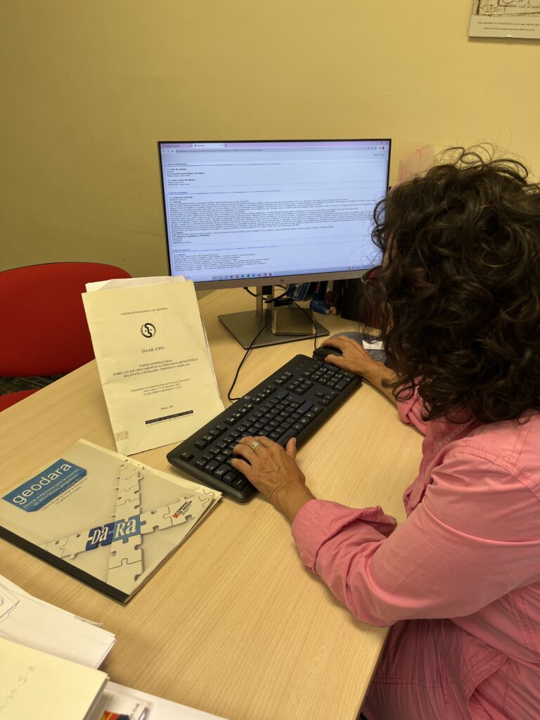 Descripción, digitalización y difusión de  expedientes de pioneras de la Universidad de  Zaragoza de 1857-1940