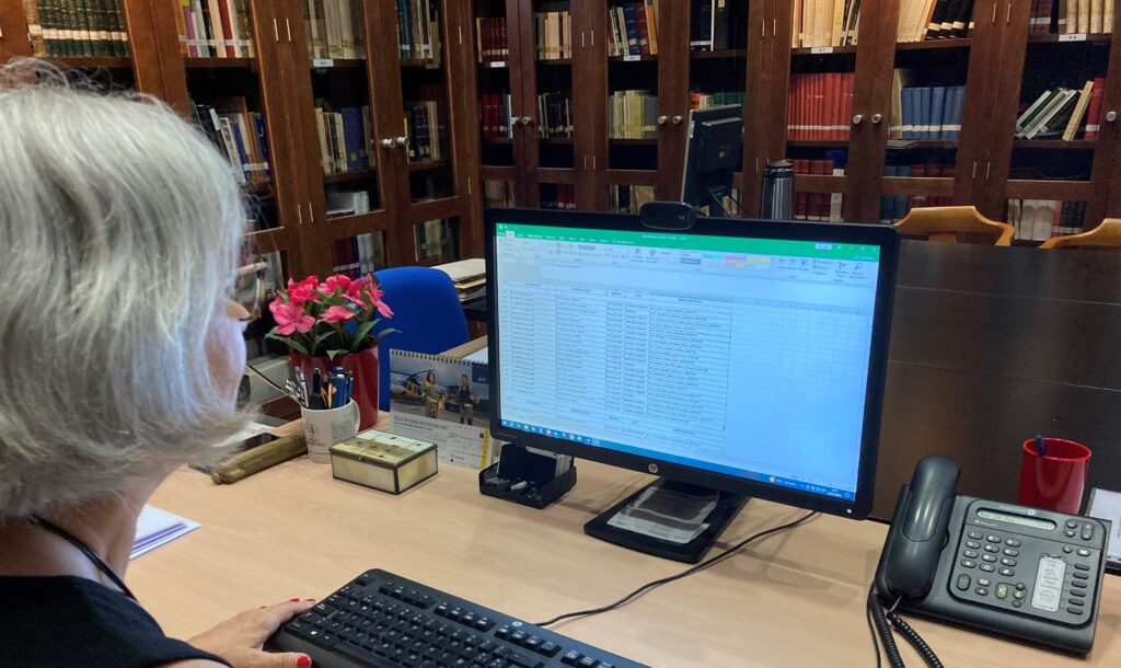 Descripción, digitalización y difusión de  expedientes de pioneras de la Universidad de  Zaragoza de 1857-1940