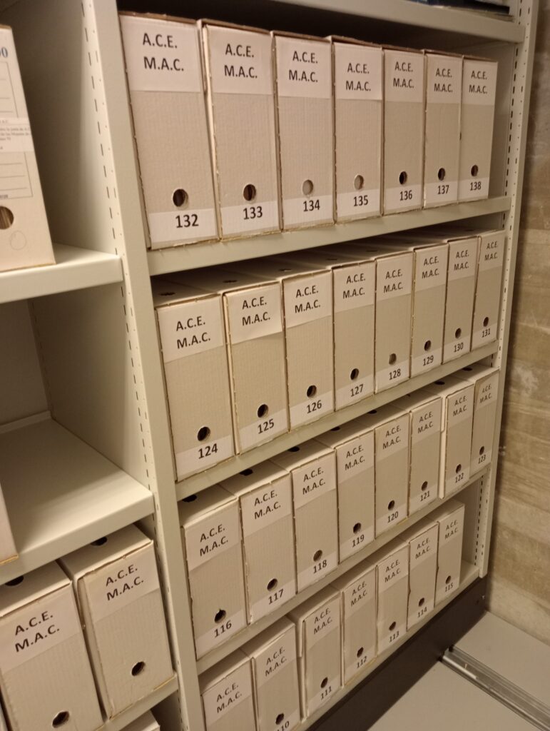 Descripción, digitalización y difusión de un fondo de mujeres: el movimiento de Mujeres de Acción Católica (M.A.C.).