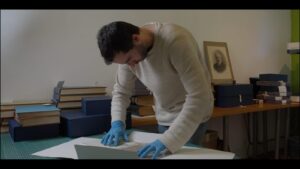 Rescate archivístico de las series documentales “recortes de prensa " y "fotografías" del fondo Maurice van de Maele (1964-1986) de la Dirección Museológica