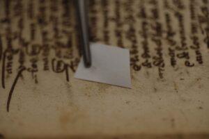 Restauración de documentos de los siglos XIII-XVI