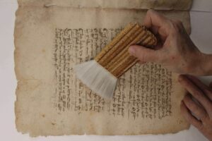 Restauración de documentos de los siglos XIII-XVI