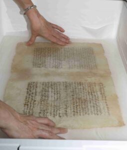 Restauración de documentos de los siglos XIII-XVI