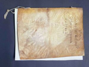 Restauración de documentos de los siglos XIII-XVI