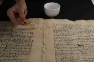 Restauración de documentos de los siglos XIII-XVI