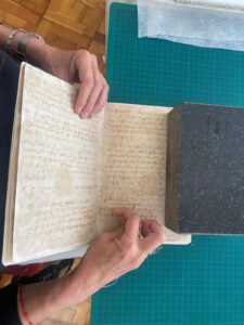 Restauración de documentos de los siglos XIII-XVI