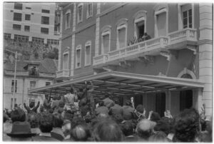 Ver antes de disparar. As revoluções na América Latina e em Portugal pela lente do fotojornalista Carlos Gil