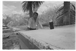 Ver antes de disparar. As revoluções na América Latina e em Portugal pela lente do fotojornalista Carlos Gil