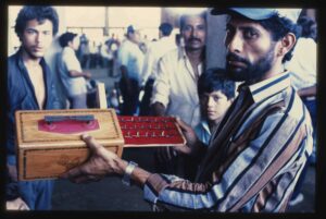 Ver antes de disparar. As revoluções na América Latina e em Portugal pela lente do fotojornalista Carlos Gil
