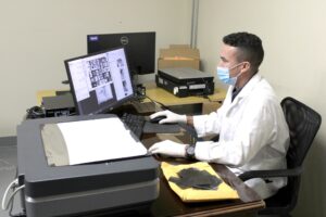 Digitalización de 30,000 negativos del fondo José Saladino Figuereo Oviedo