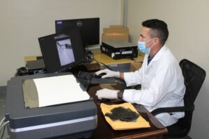 Digitalización de 30,000 negativos del fondo José Saladino Figuereo Oviedo