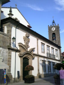 Malhas que o império tece: entre o local e o global no arquivo da Santa Casa da Misericórdia de Ponte de Lima (séculos XVI a XX)